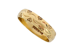Vintage 18 carat wedding band with motif-wedding rings-The Antique Ring Shop