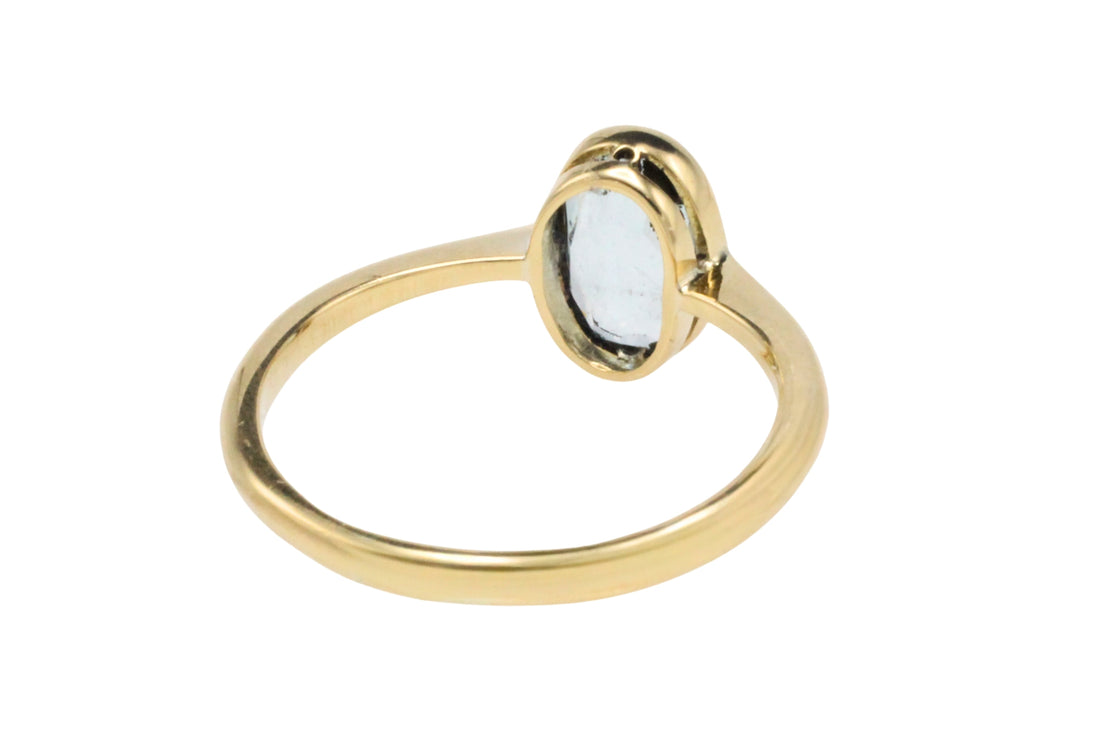 Edwardian aquamarine ring in 18 carat gold