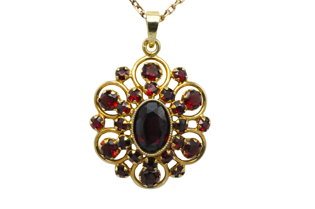 Garnet pendant with chain in 14 carat gold-Pendants-The Antique Ring Shop