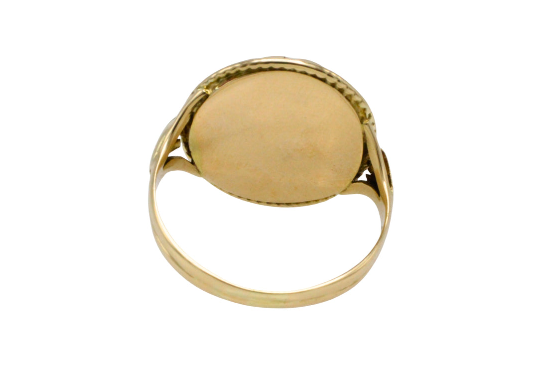 Vintage 14 carat gold Mata Biak ring