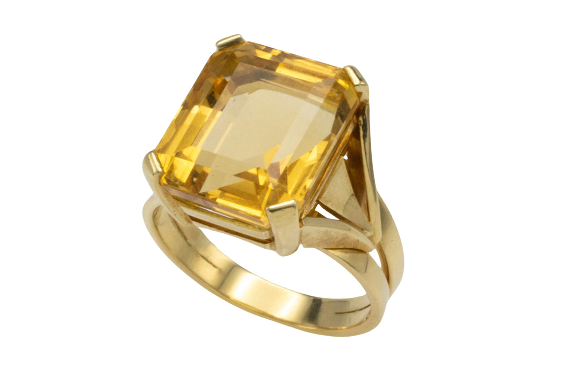 Citrine ring in 18 carat gold-Vintage Rings-The Antique Ring Shop