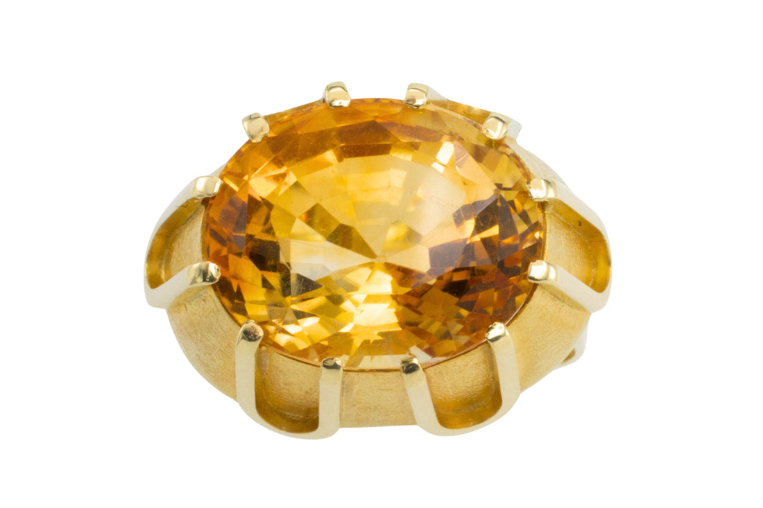 Large vintage citrine ring in 14 carat gold