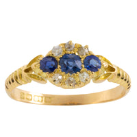 Edwardian sapphire and diamond ring from 1902