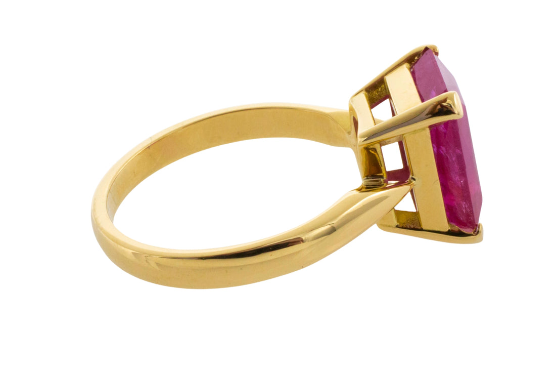 Ruby ring in 18 carat gold-Vintage Rings-The Antique Ring Shop
