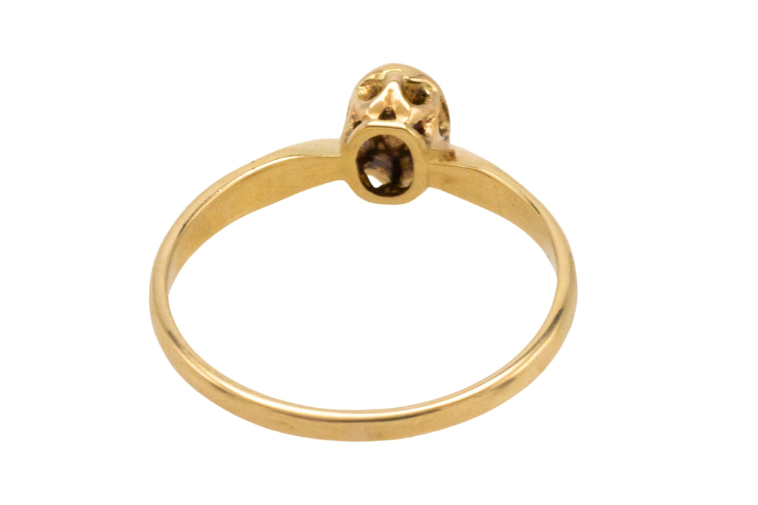 Rose diamond solitaire ring in 14 carat gold