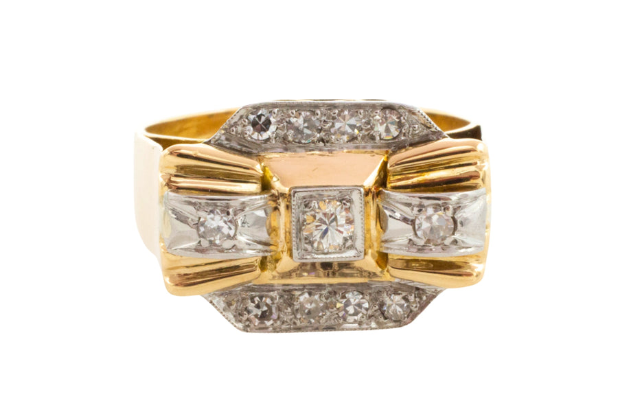 Vinateg Art Deco diamond ring in 18 carat gold