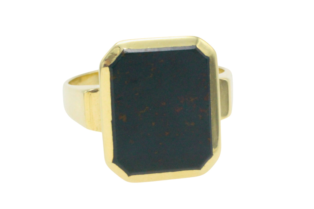 Bloodstone signet ring in 14 carat gold
