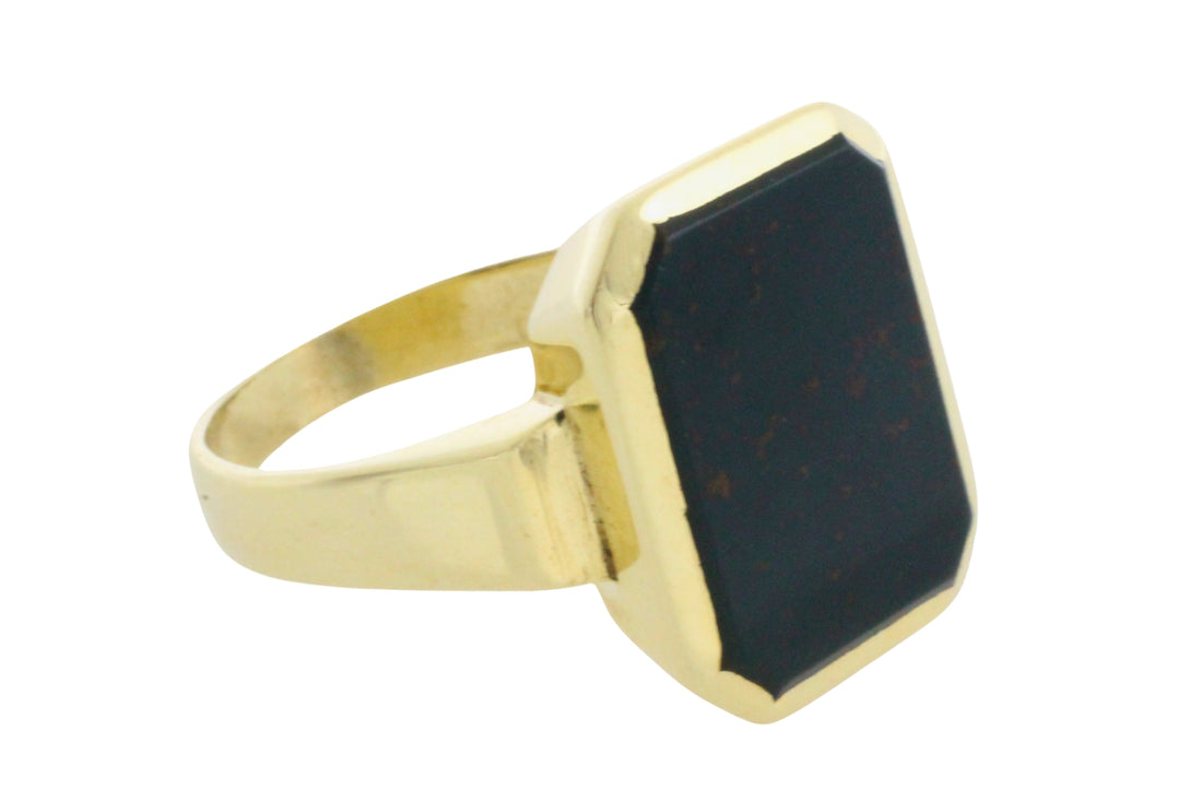Bloodstone signet ring in 14 carat gold