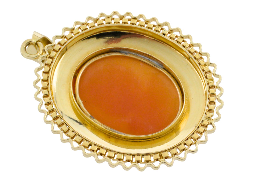 Cameo pendant in 14 carat gold-Pendants-The Antique Ring Shop