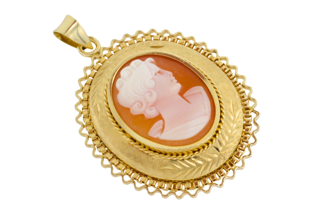Cameo pendant in 14 carat gold-Pendants-The Antique Ring Shop