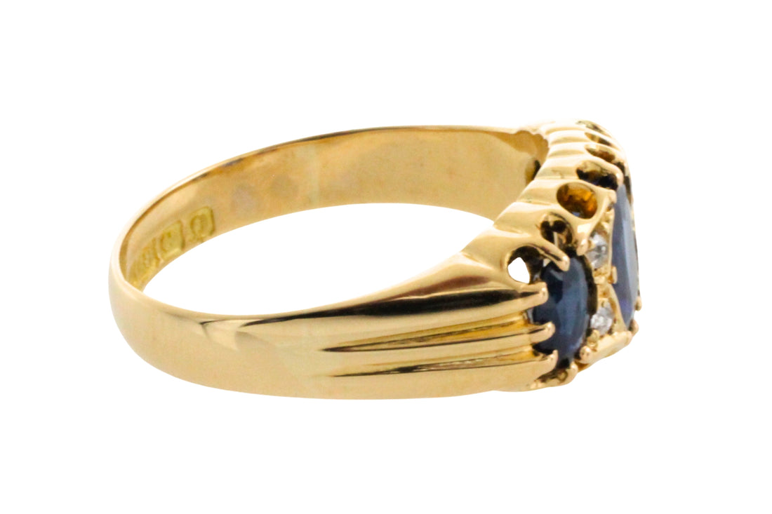 Sapphire and diamond ring from 1913