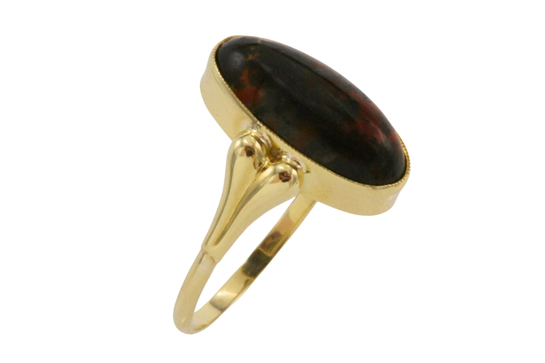 Cabochon moss agate ring in 14 carat gold