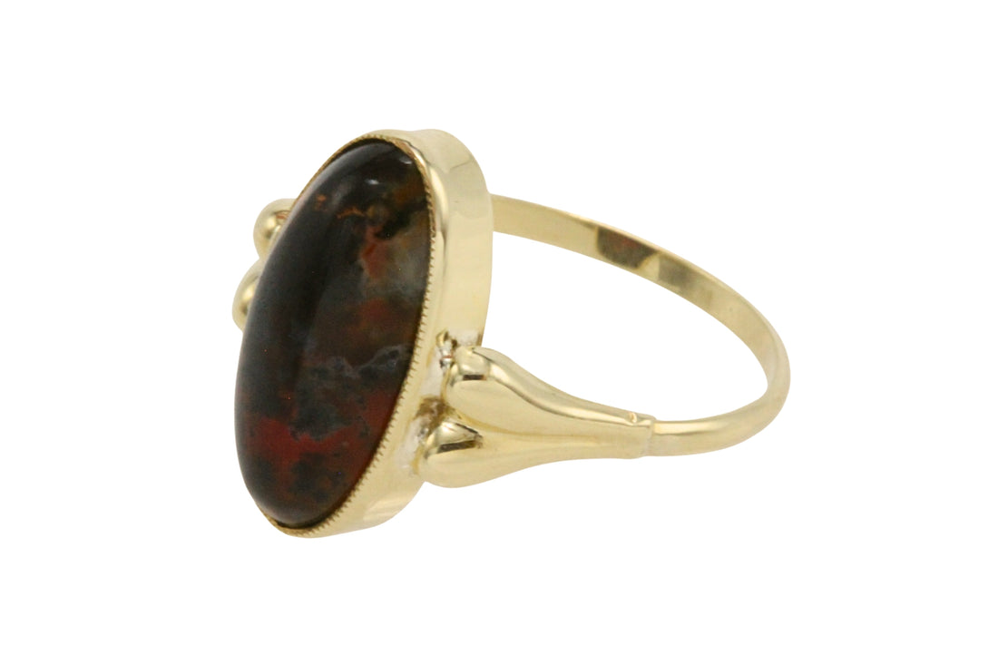 Cabochon moss agate ring in 14 carat gold