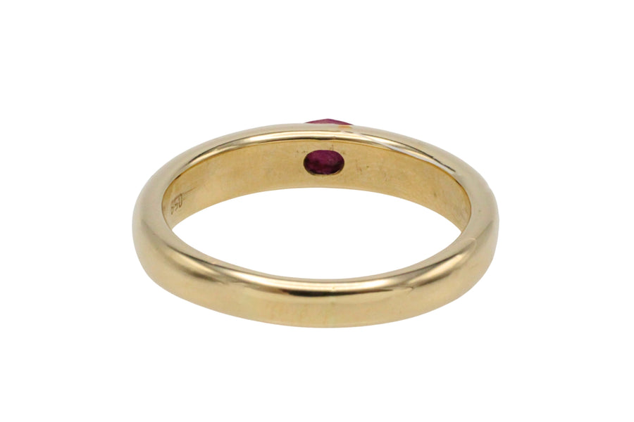 Ruby ring in 14 carat gold