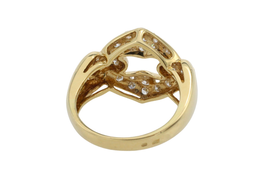 Brilliant cut diamond ring in 18 carat gold