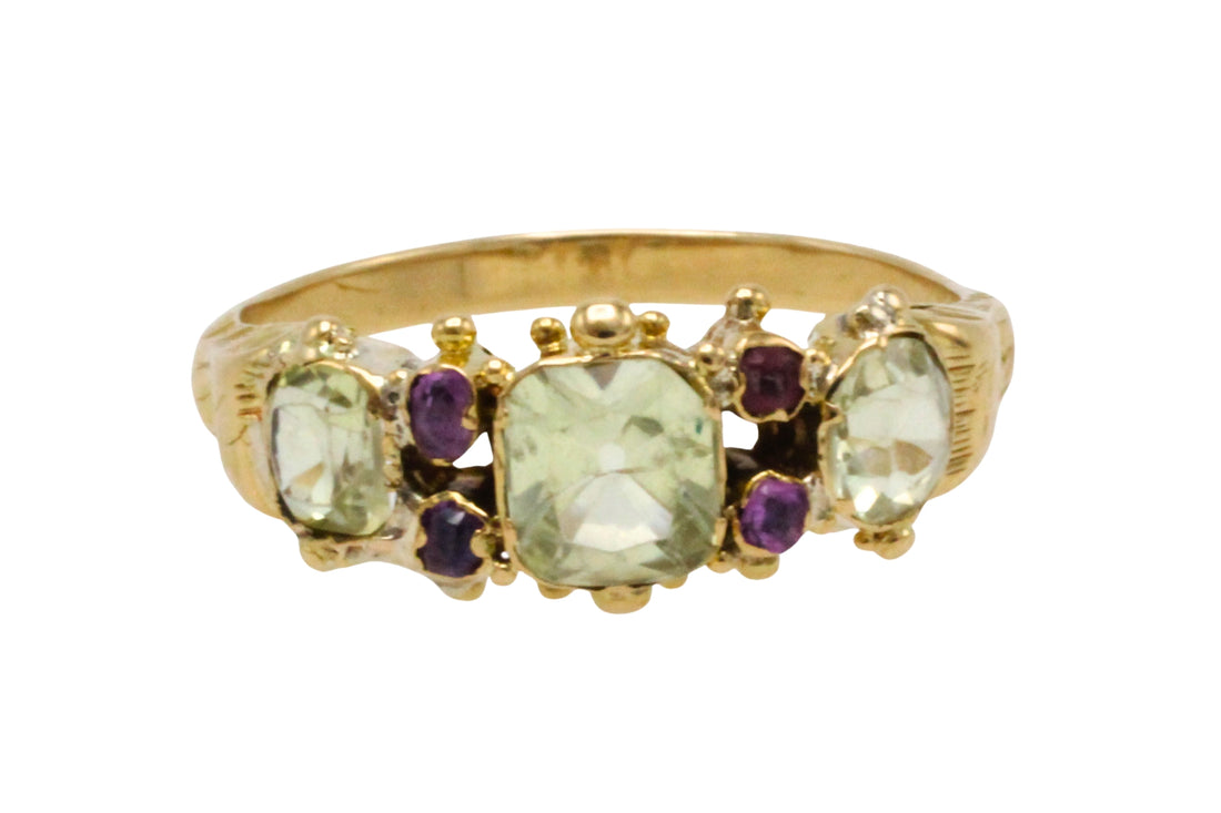 Victoriaanse ring met chrysoberyl en toermalijn