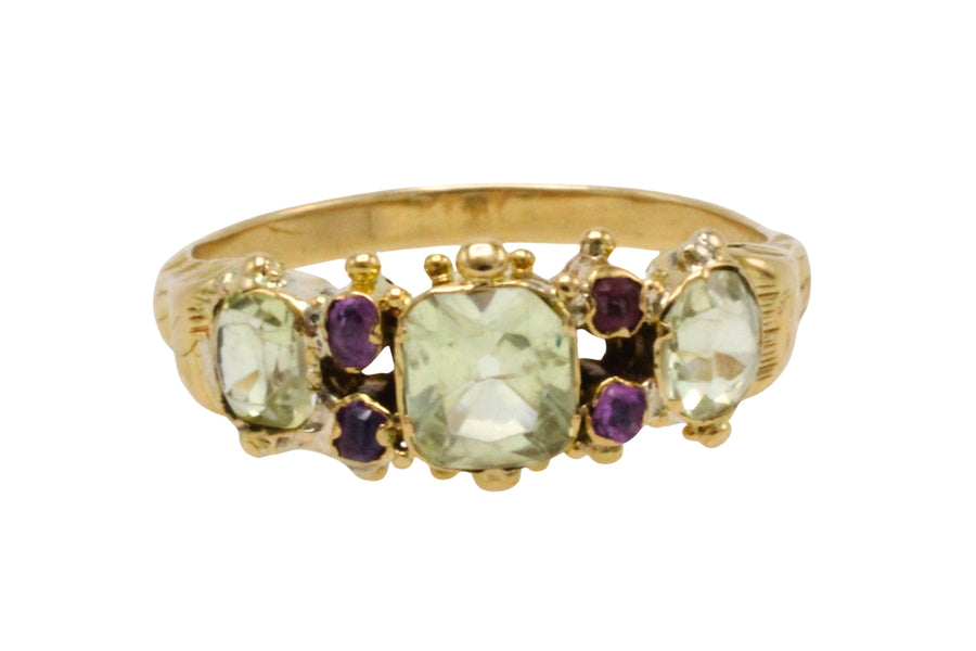 Victoriaanse ring met chrysoberyl en toermalijn