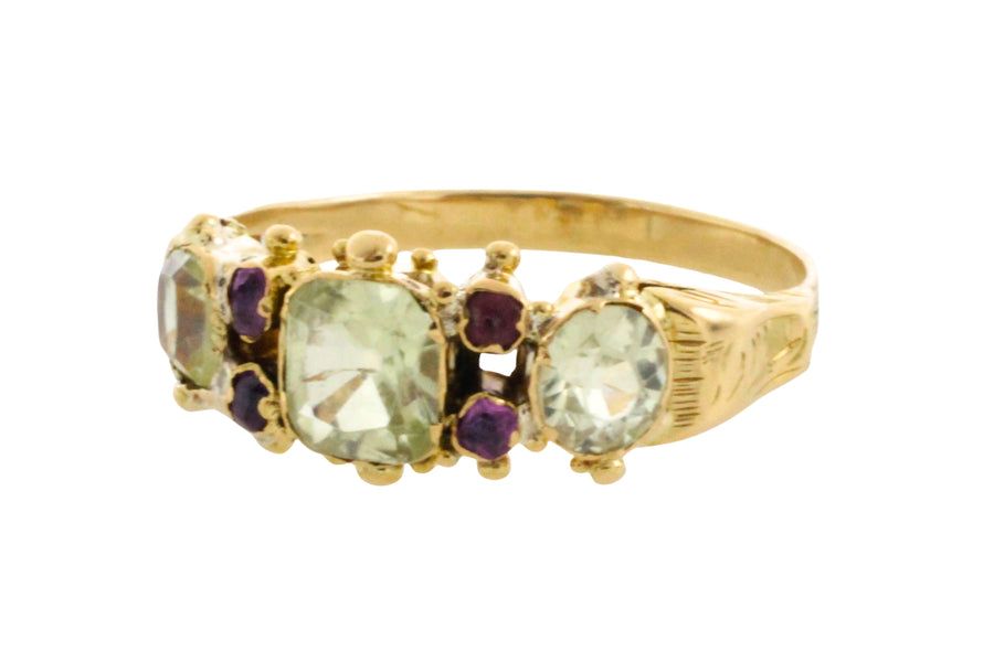 Victoriaanse ring met chrysoberyl en toermalijn
