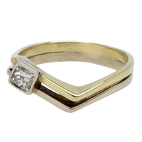 Princess cut diamond ring