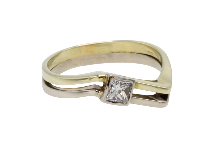 Princess cut diamond ring