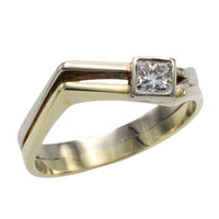 Princess cut diamond ring