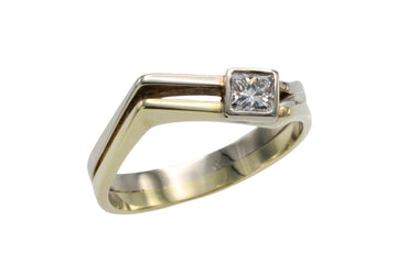 Princess cut diamond ring