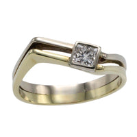 Princess cut diamond ring