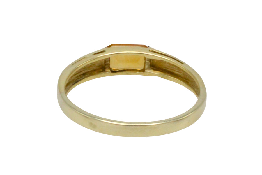 Citrine ring in 14 carat gold