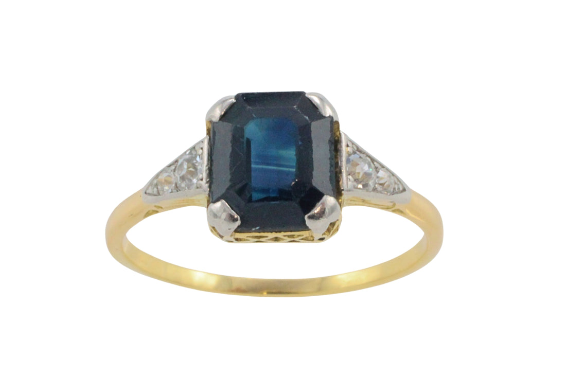 Vintage 18 carat gold sapphire and diamond ring