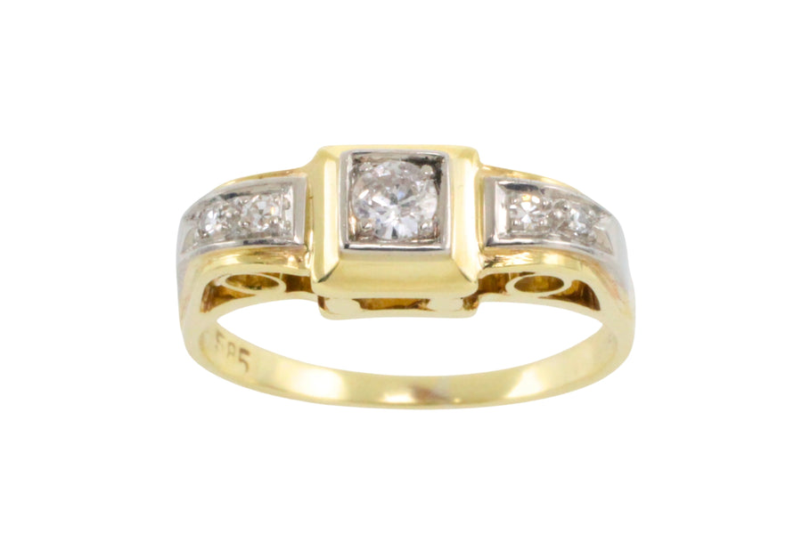 Vintage diamond ring in 14 carat gold-Vintage Rings-The Antique Ring Shop