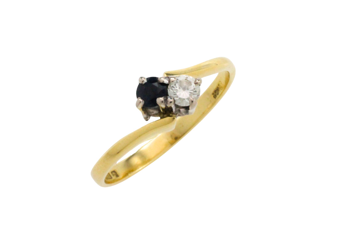 Sapphire and diamond Toi et Moi ring