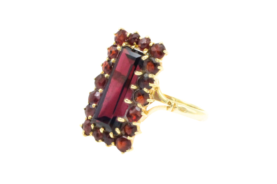 Rectangular garnet ring in 14 carat gold-Rings-The Antique Ring Shop
