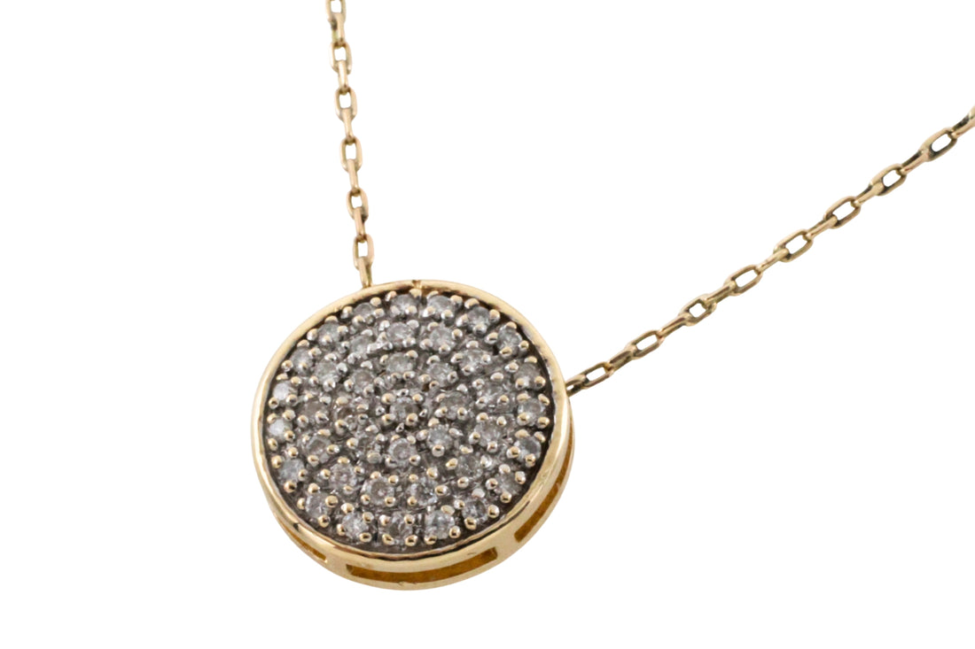 Diamond pendant in yellow and white gold