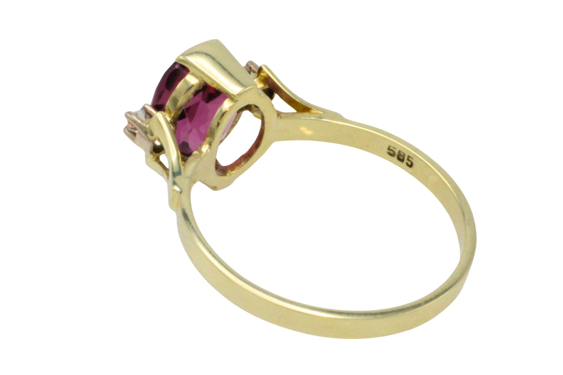 Vintage garnet and diamond ring in 14 carat gold-Vintage Rings-The Antique Ring Shop