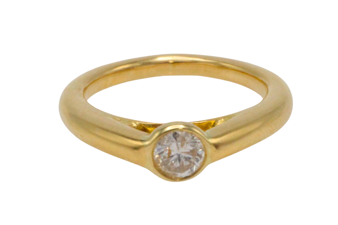 18 carat gold diamond solitaire ring