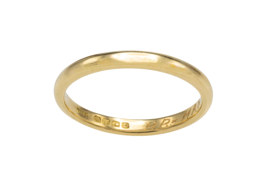 Vintage wedding band in 18 carat gold from 1938-The Antique Ring Shop