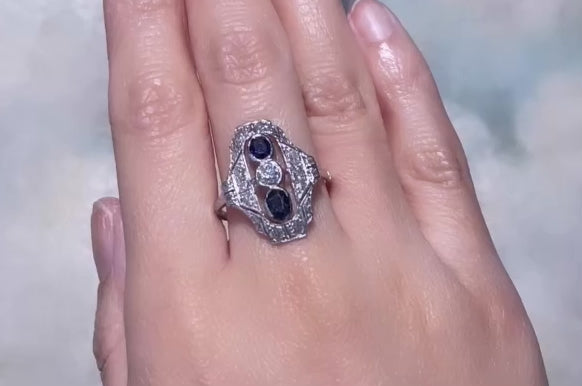 Art Deco saffier en diamanten ring in platina