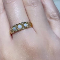 Opaal en roosdiamanten ring uit 1903