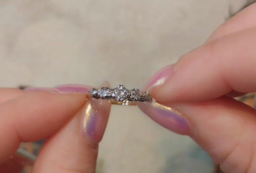 Vintage diamond ring in 14 carat gold