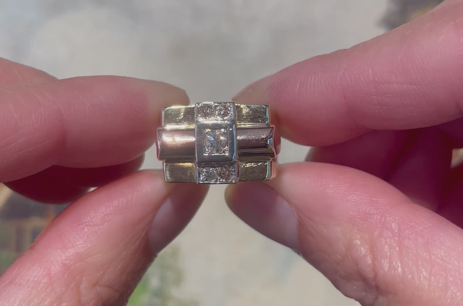 Art Deco tank ring in 18 carat gold
