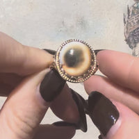 Vintage 14 carat gold Mata Biak ring