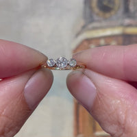 Vintage drie-steens diamanten ring