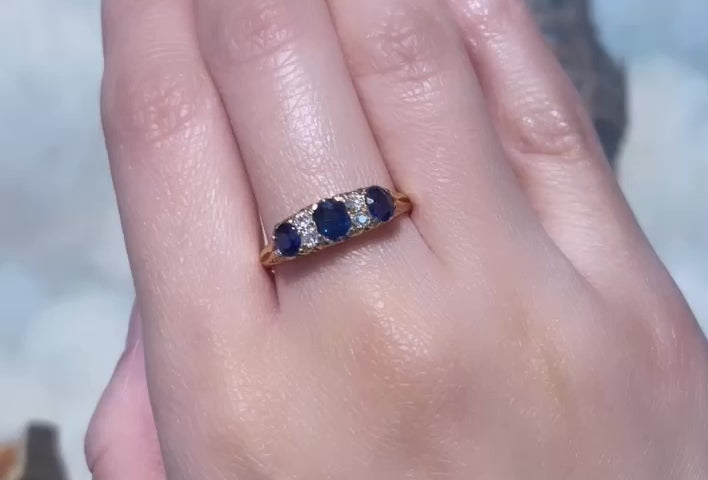 Sapphire and diamond ring from 1904