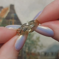 Vintage 14 carat gold interwoven band