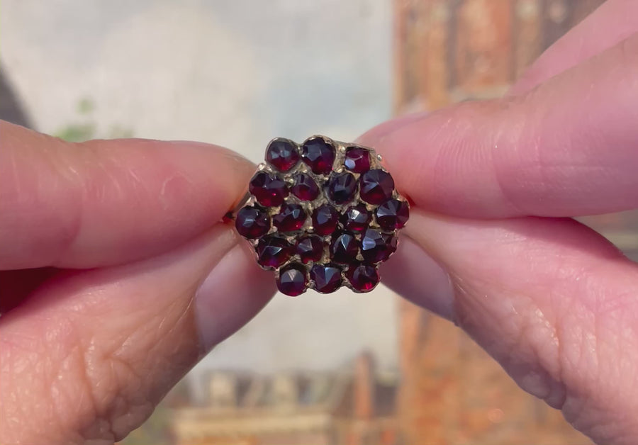 Garnet cluster ring in 14 carat gold