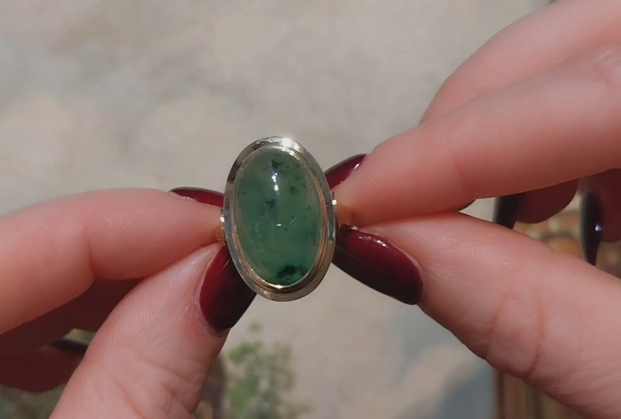 Cabochon nefriet jade ring