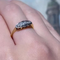 Five stone diamond ring in 18 carat gold and platinum