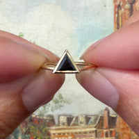 18 karaat gouden ring met zwart diamant