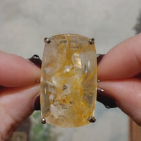 Large rock crystal ring in 14 carat gold