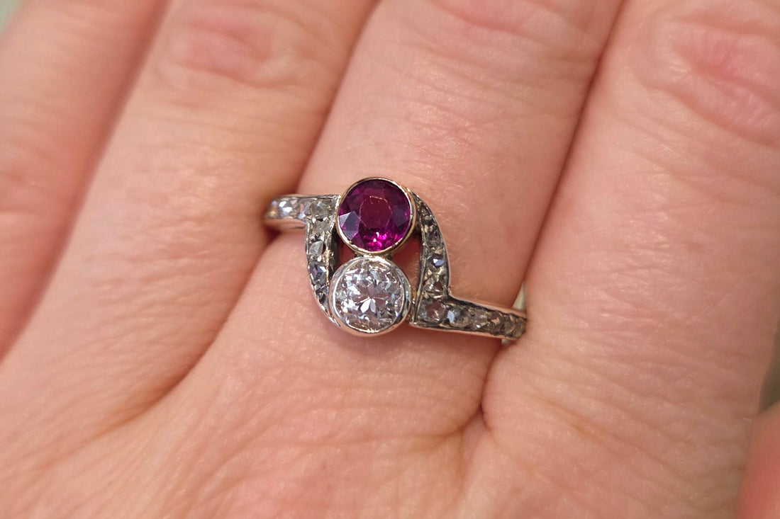 Ruby and diamond Toi et Moi ring